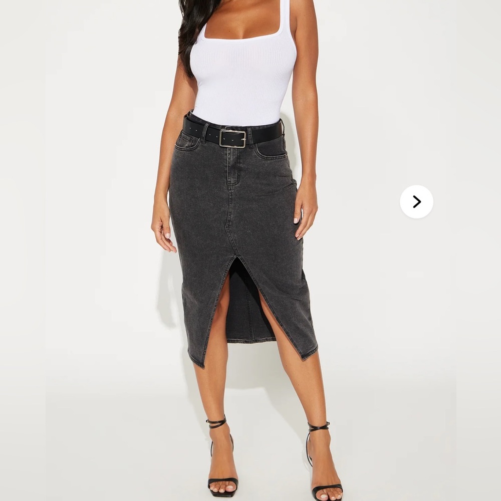 NWT - Fashion Nova Black Wash Demin Pencil Midi Skirt 2XL